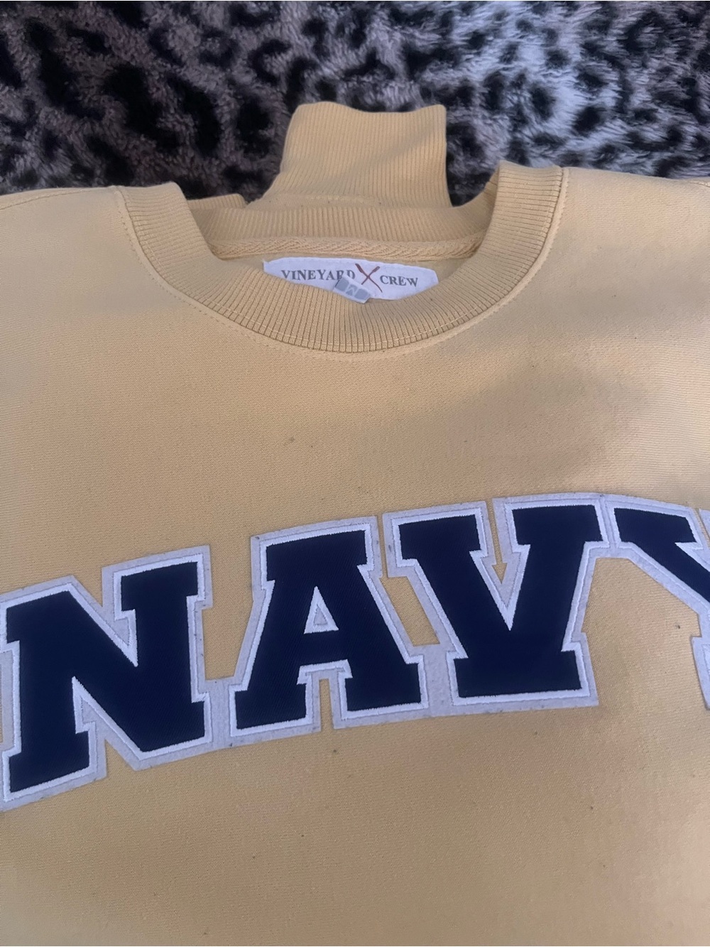 Vineyard Vines Crewneck Sweatshirt - Yellow with Navy Appliqué size medium